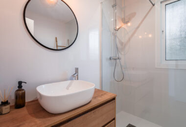 Przestronny dom szeregowy z 4 sypialniami i 4 łazienkami w prestiżowej dzielnicy La Quinta w Benahavís.