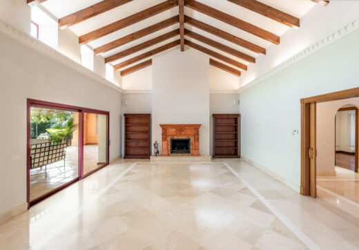 Ta willa jest arcydziełem andaluzyjskiego uroku i wyrafinowanego designu.