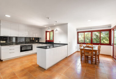 Ta willa jest arcydziełem andaluzyjskiego uroku i wyrafinowanego designu.