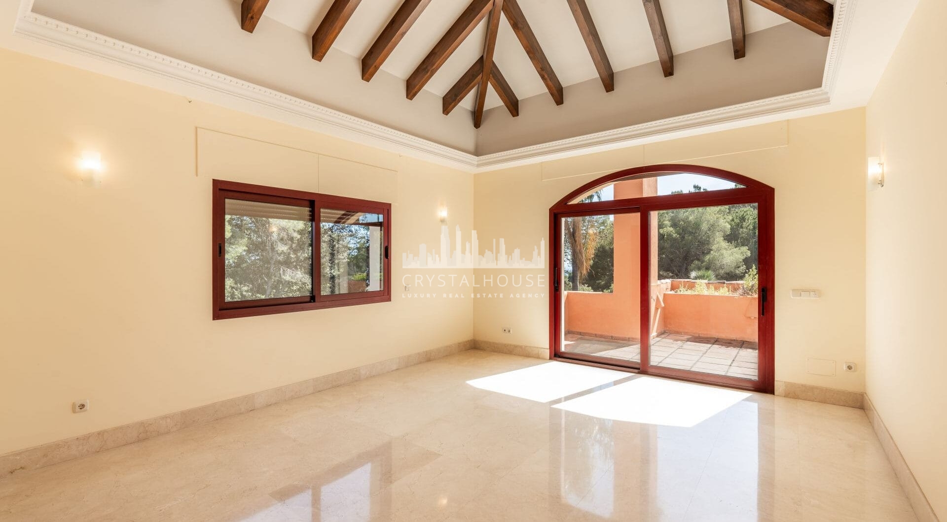 Ta willa jest arcydziełem andaluzyjskiego uroku i wyrafinowanego designu.