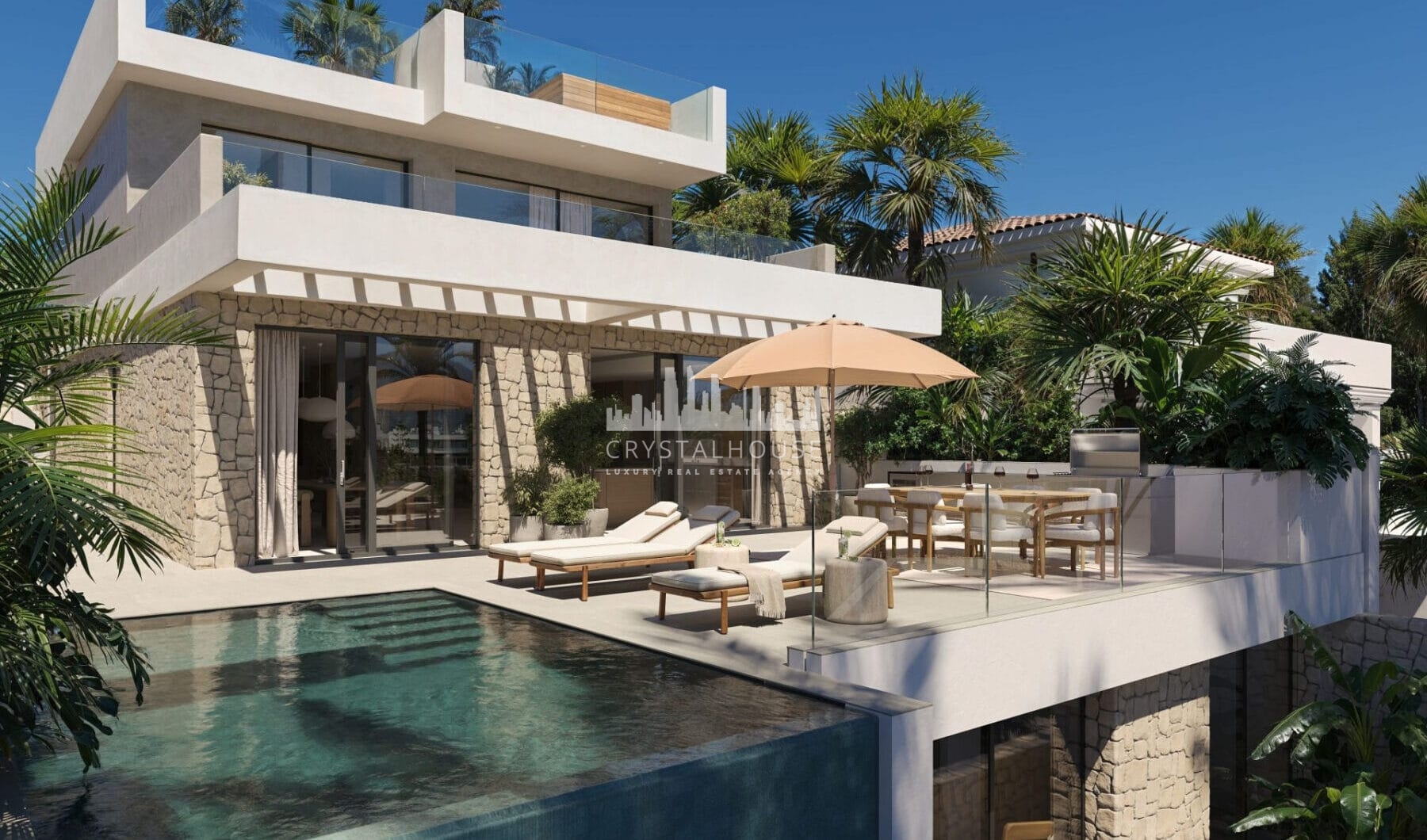 Villa Tulua to luksusowa willa o designerskim wystroju, położona w wymarzonej lokalizacji Nueva Andalucía, na wzniesieniu, z którego roztacza się niezrównana panorama.