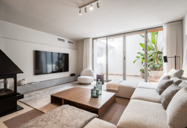 Nowoczesna willa bliźniacza w La Alqueria, Mijas, w prywatnym, zamkniętym osiedlu zaledwie 8 domów