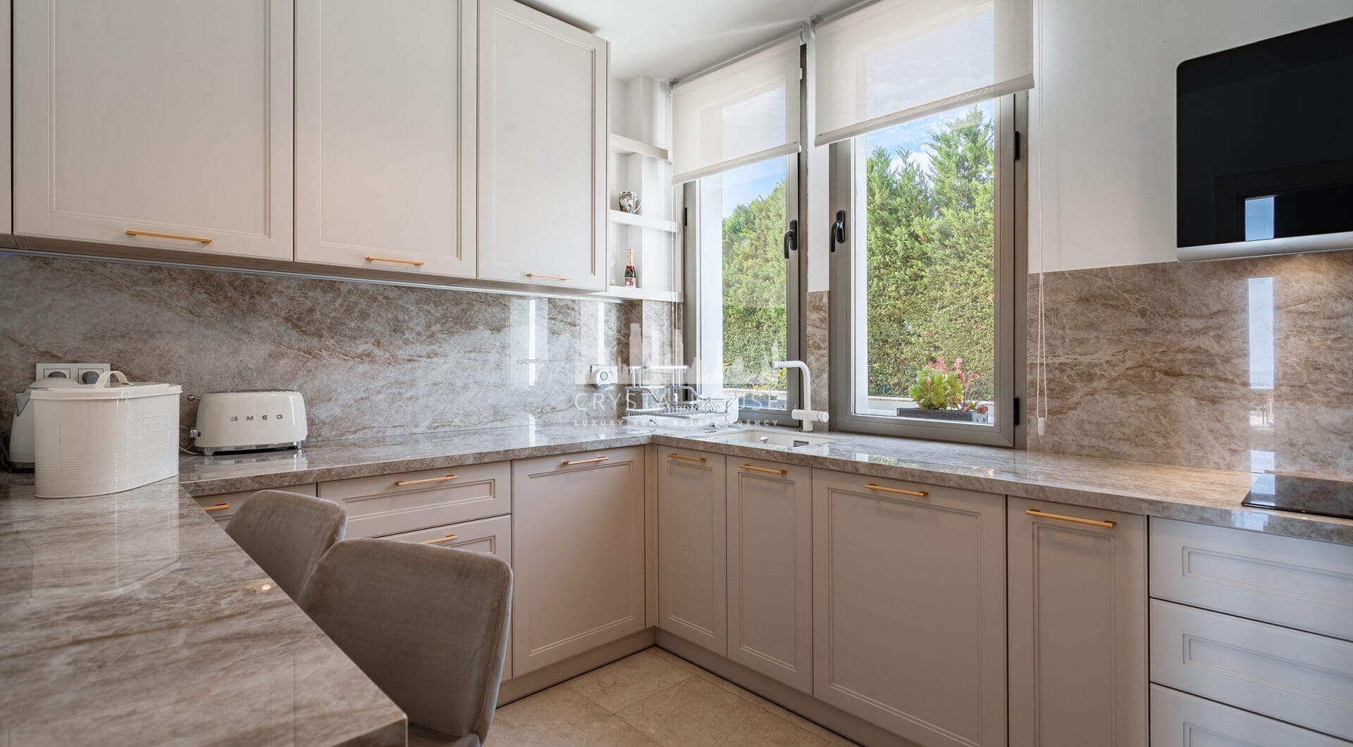 Nowoczesna willa bliźniacza w La Alqueria, Mijas, w prywatnym, zamkniętym osiedlu zaledwie 8 domów