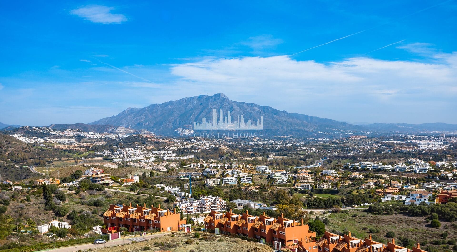 Nowoczesna willa bliźniacza w La Alqueria, Mijas, w prywatnym, zamkniętym osiedlu zaledwie 8 domów