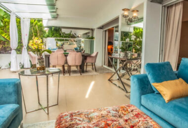 Stylowy, w pełni wyremontowany apartament na parterze w Las Lomas del Marbella Club, Złota Mila