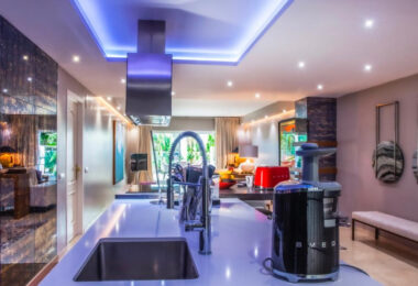 Stylowy, w pełni wyremontowany apartament na parterze w Las Lomas del Marbella Club, Złota Mila