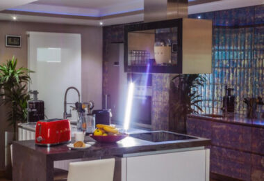 Stylowy, w pełni wyremontowany apartament na parterze w Las Lomas del Marbella Club, Złota Mila