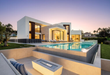 Villa Imagine to wyjątkowa willa położona przy polu golfowym, na sprzedaż w Las Brisas.