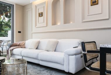 W PEŁNI ODNOWIONE LUKSUSOWE MIESZKANIE W PUENTE ROMANO BEACH RESORT AND SPA, W SERCU ZŁOTEJ MILY.