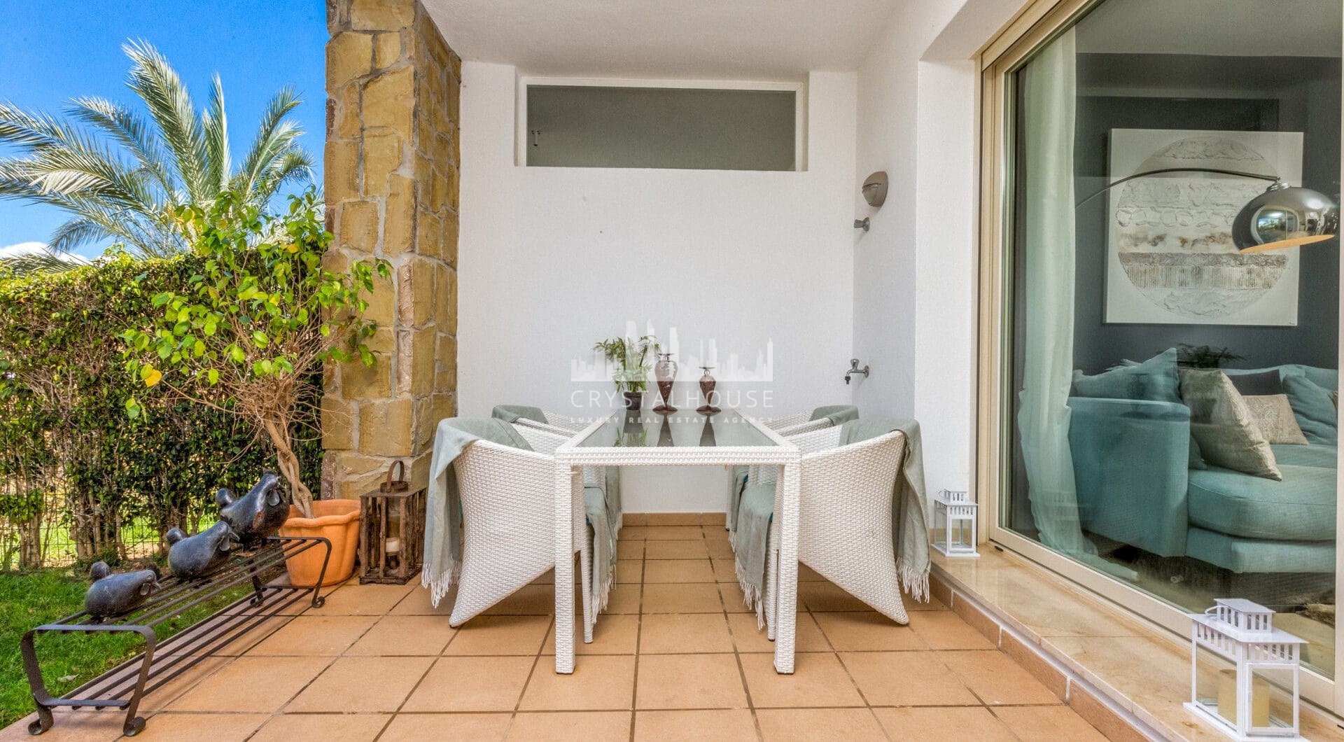Elegancki północno-wschodni zwrócony, trzypokojowa kamienica w La Cala Golf, Mijas