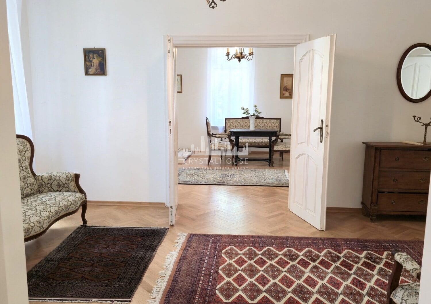 Unikatowa willa Marconiego pod Warszawą z ogrodem