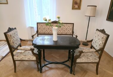 Unikatowa willa Marconiego pod Warszawą z ogrodem