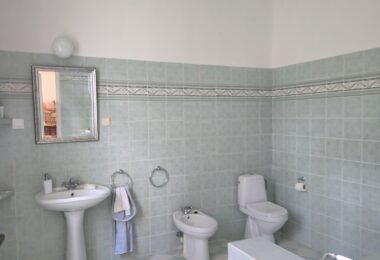 Unikatowa willa Marconiego pod Warszawą z ogrodem