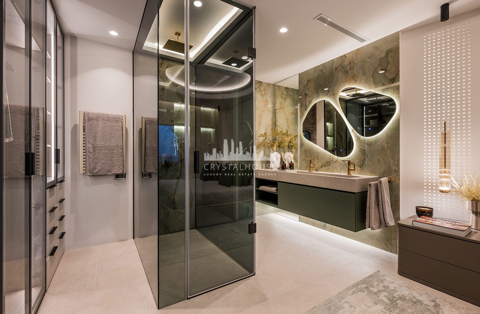Elegancki apartament z 3 sypialniami przy plaży w Rio Real Playa, Marbella