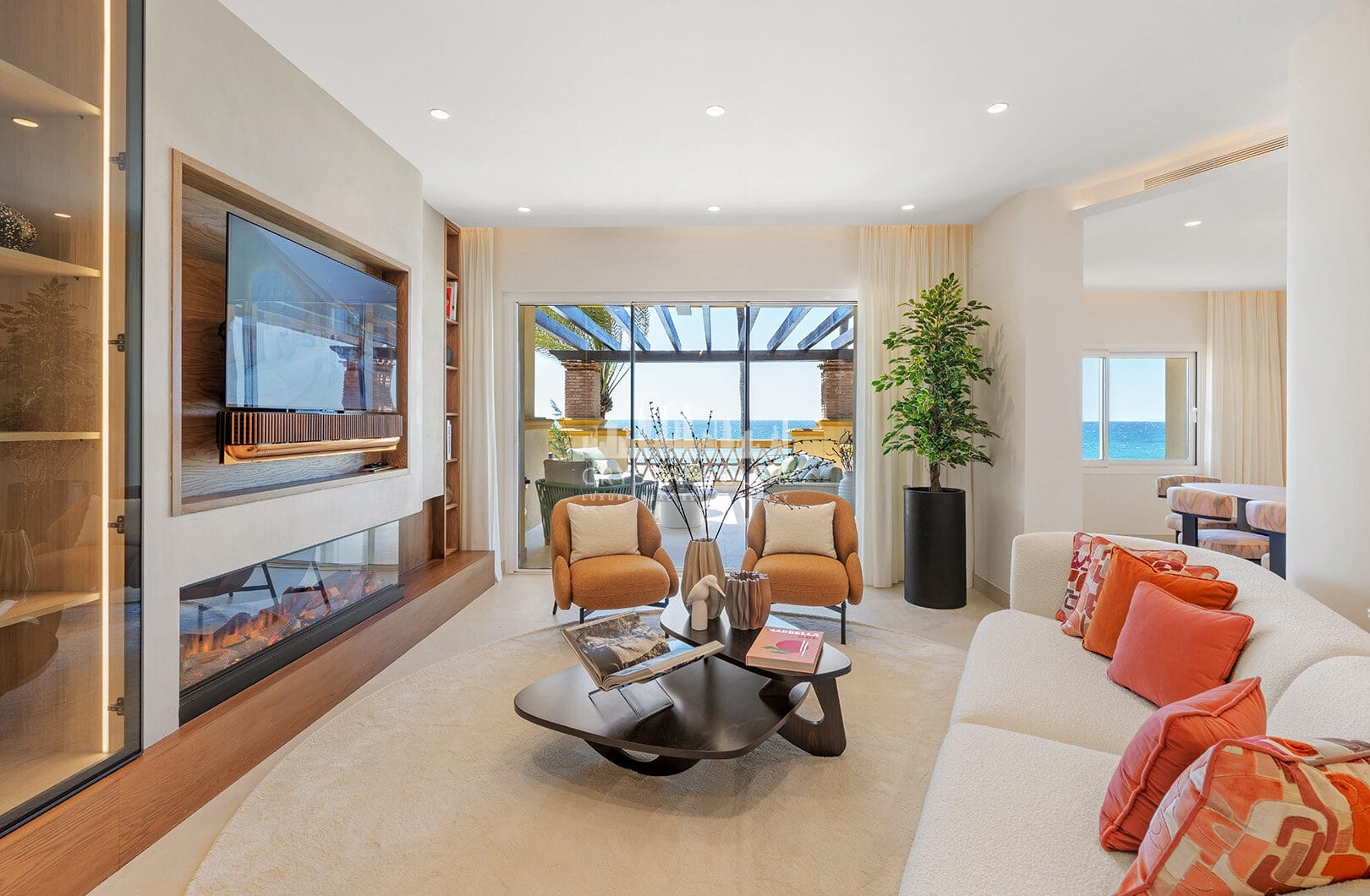 Elegancki apartament z 3 sypialniami przy plaży w Rio Real Playa, Marbella