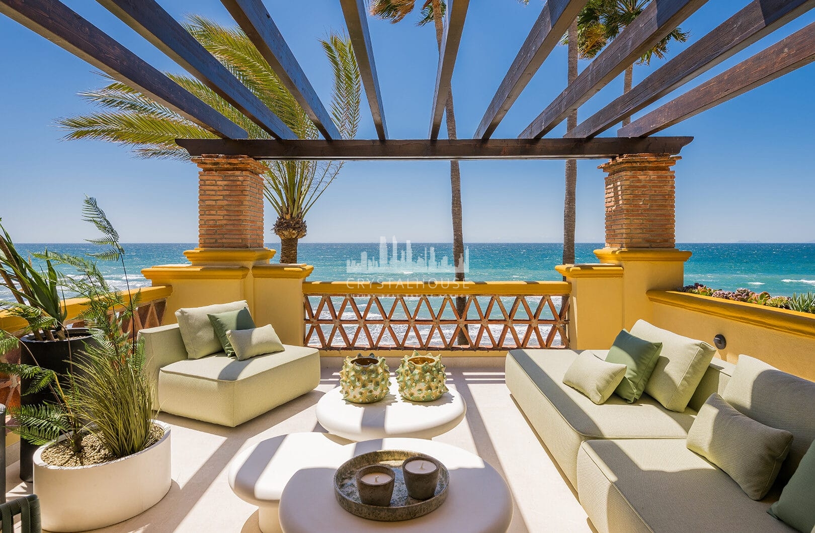 Elegancki apartament z 3 sypialniami przy plaży w Rio Real Playa, Marbella