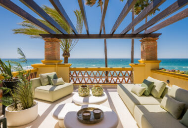 Elegancki apartament z 3 sypialniami przy plaży w Rio Real Playa, Marbella