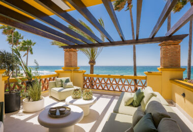 Elegancki apartament z 3 sypialniami przy plaży w Rio Real Playa, Marbella
