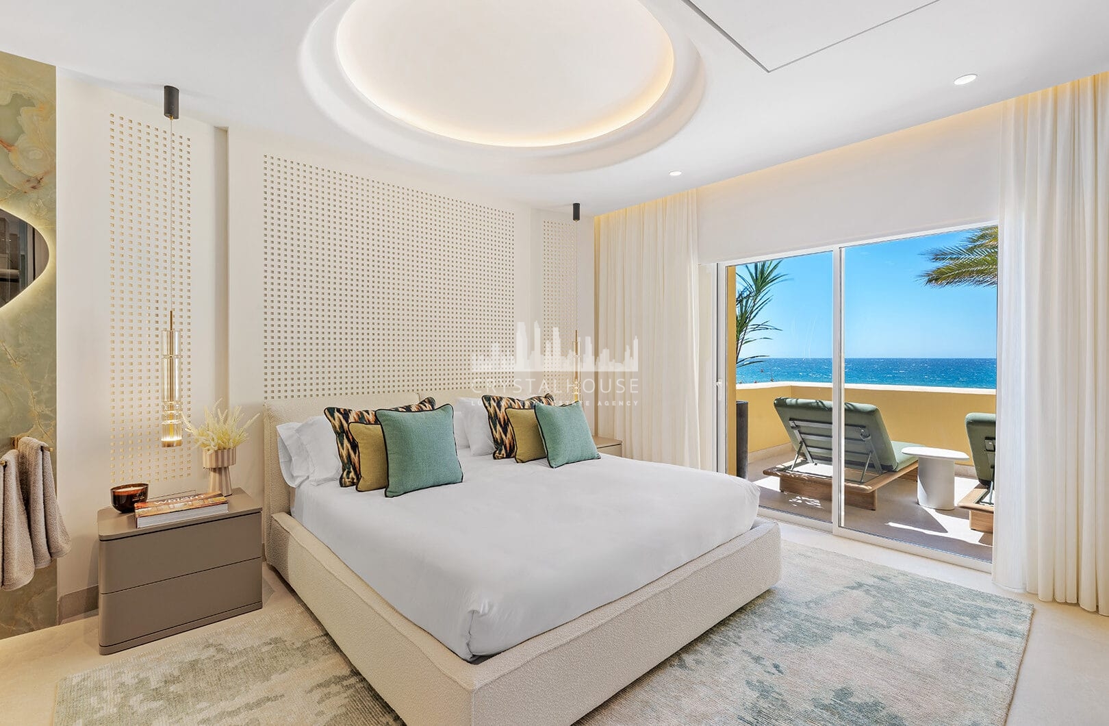 Elegancki apartament z 3 sypialniami przy plaży w Rio Real Playa, Marbella