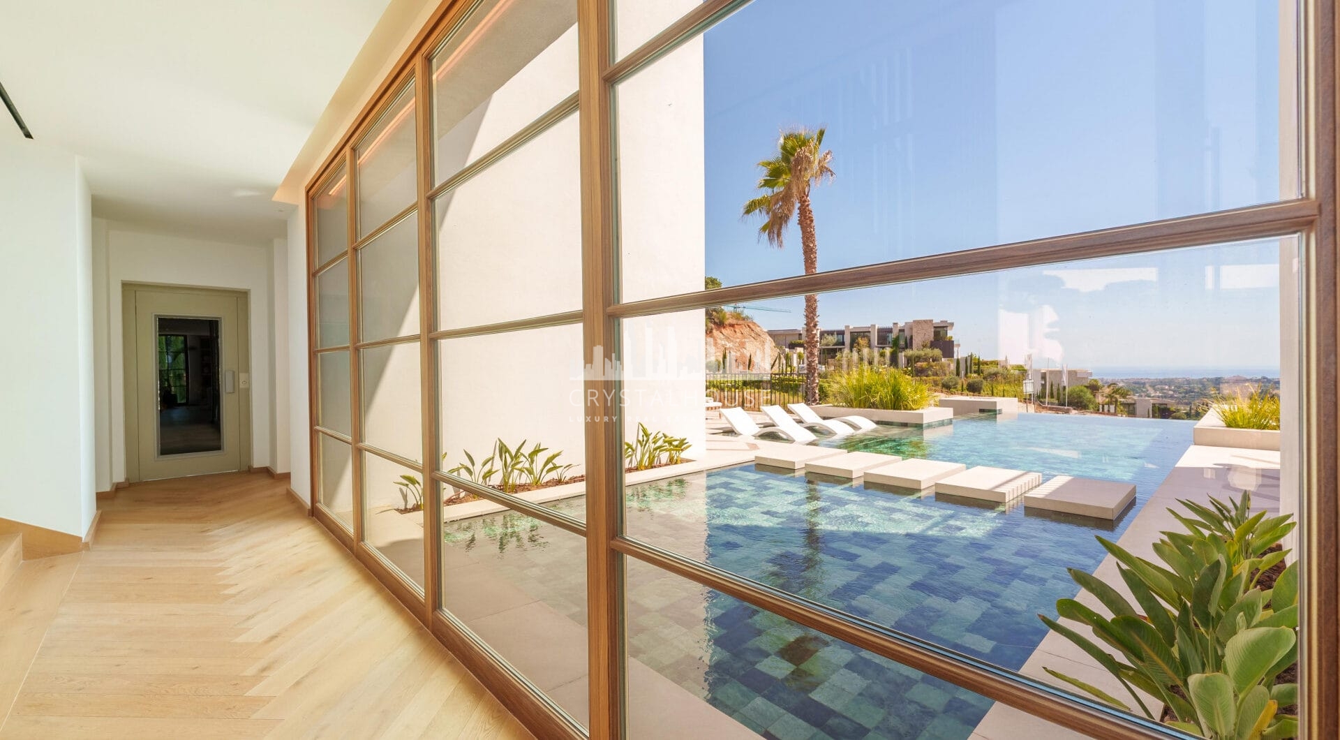 Villa Cina zajmuje uprzywilejowaną pozycję w The Hills, La Quinta