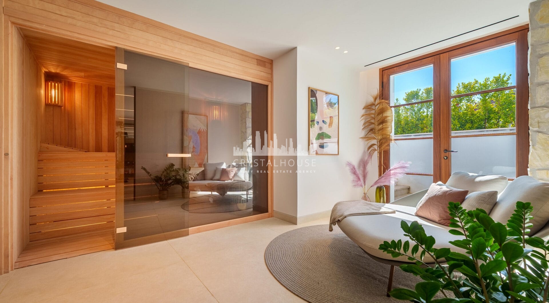 Villa Cina zajmuje uprzywilejowaną pozycję w The Hills, La Quinta