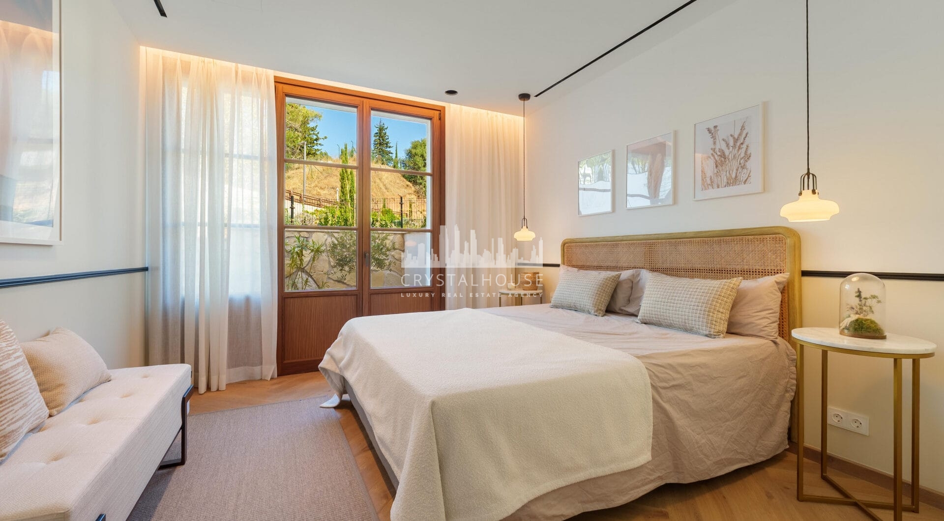 Villa Cina zajmuje uprzywilejowaną pozycję w The Hills, La Quinta