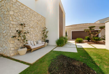 Villa Cina zajmuje uprzywilejowaną pozycję w The Hills, La Quinta