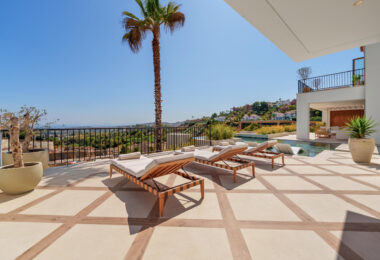 Villa Cina zajmuje uprzywilejowaną pozycję w The Hills, La Quinta