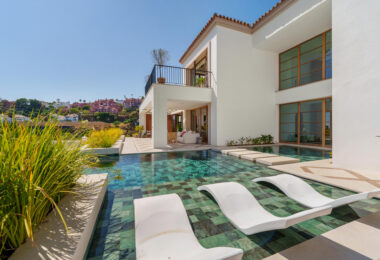 Villa Cina zajmuje uprzywilejowaną pozycję w The Hills, La Quinta