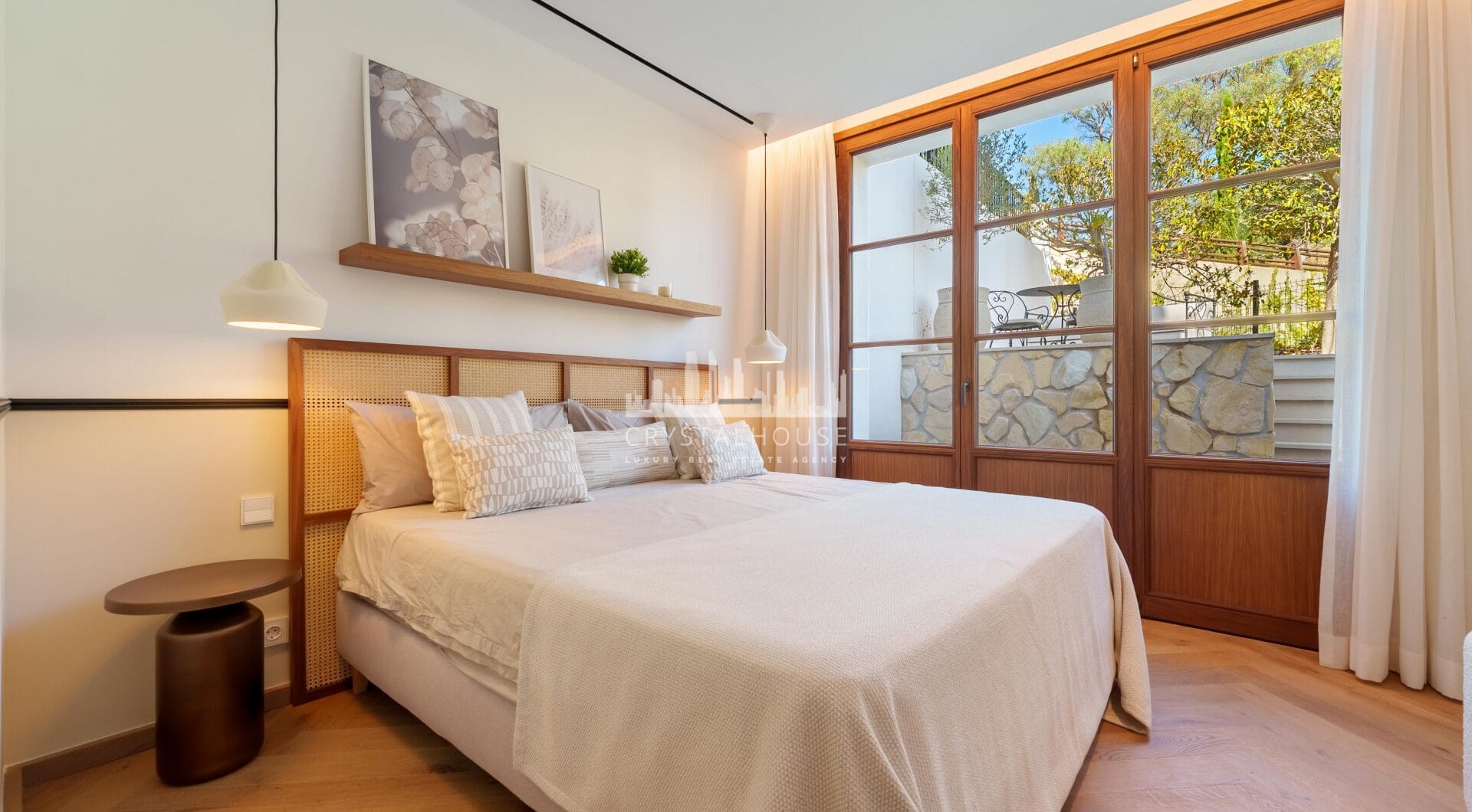 Villa Cina zajmuje uprzywilejowaną pozycję w The Hills, La Quinta