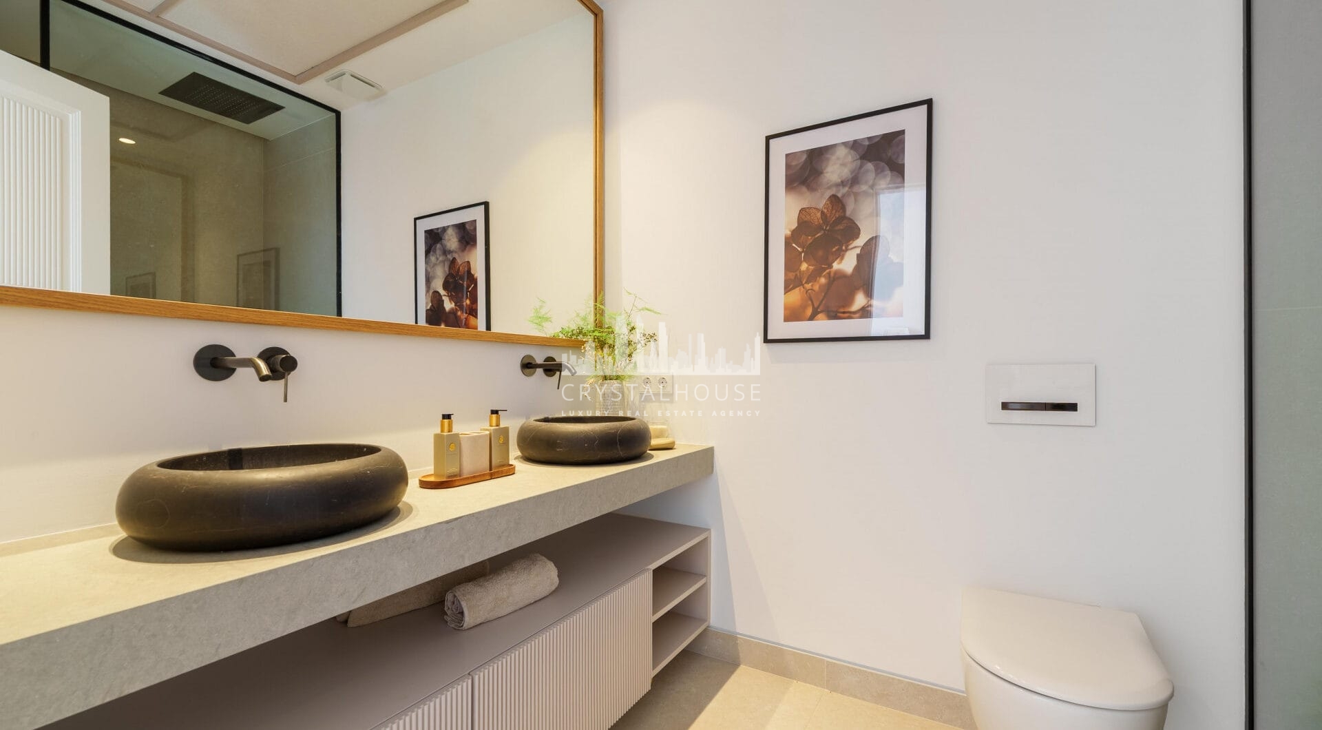 Villa Cina zajmuje uprzywilejowaną pozycję w The Hills, La Quinta