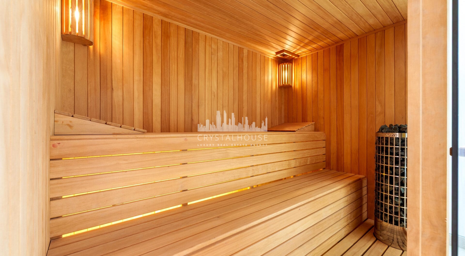 Villa Cina zajmuje uprzywilejowaną pozycję w The Hills, La Quinta