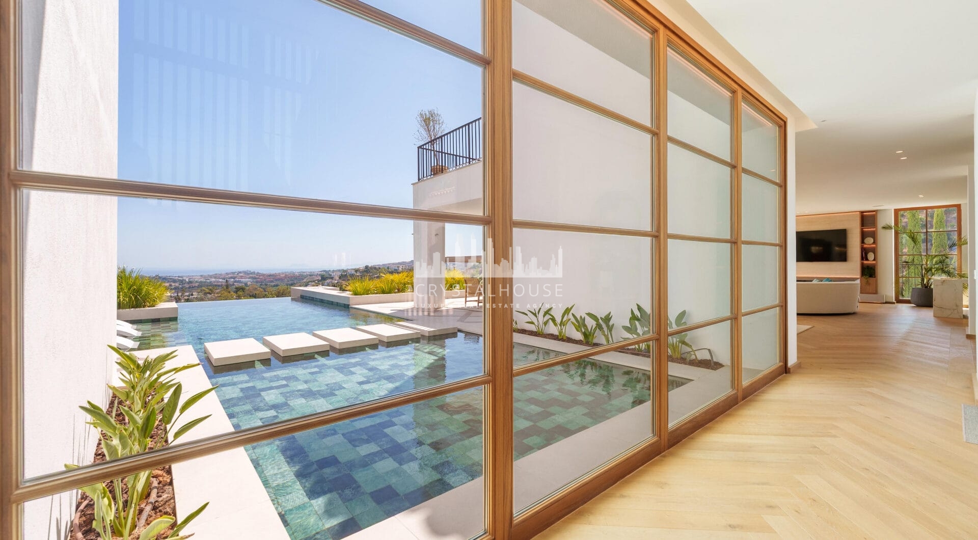 Villa Cina zajmuje uprzywilejowaną pozycję w The Hills, La Quinta