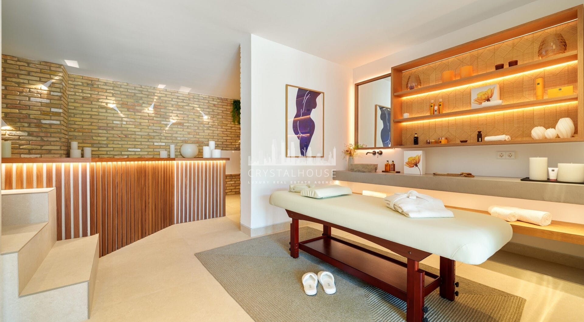 Villa Cina zajmuje uprzywilejowaną pozycję w The Hills, La Quinta