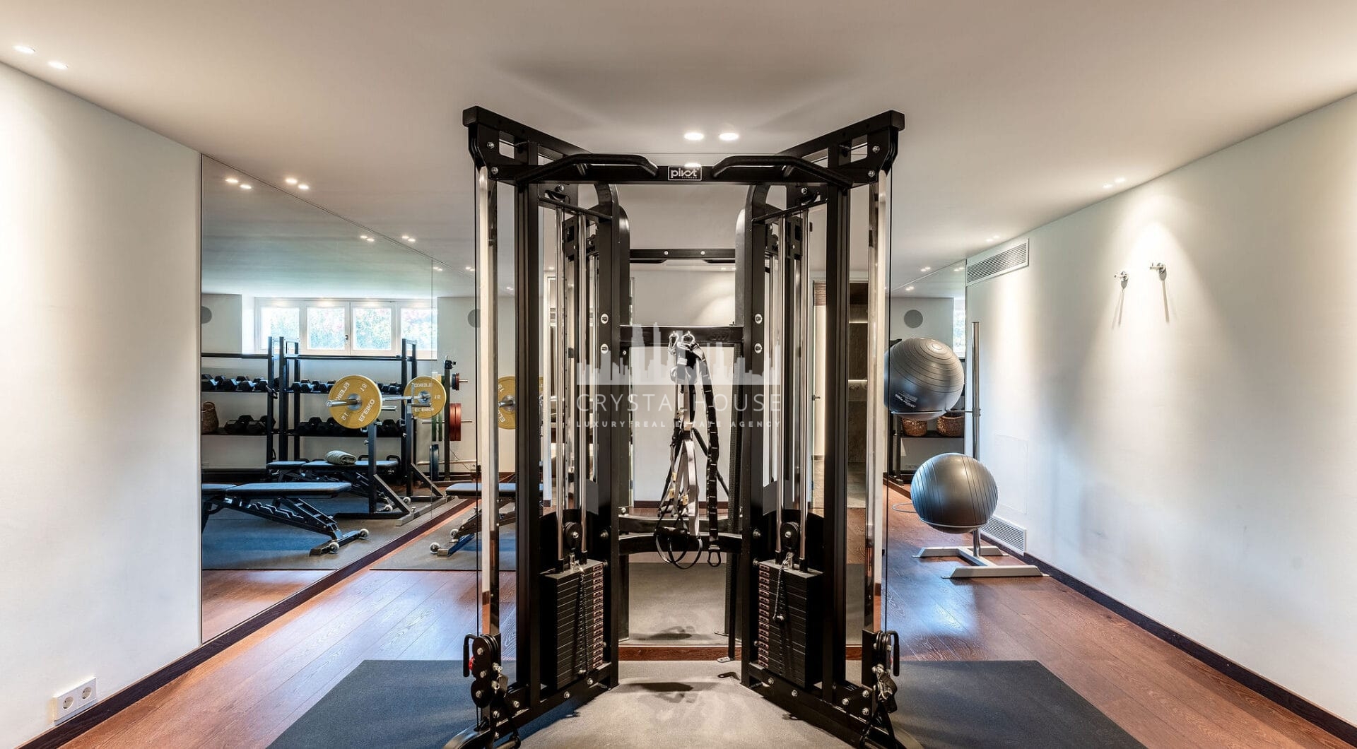 Luksusowa willa z panoramicznym widokiem na morze i góry w Sierra Blanca