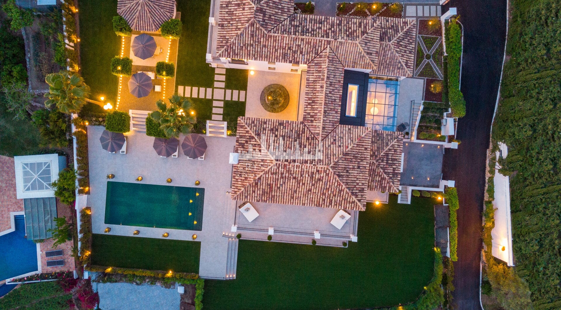 Luksusowa willa z panoramicznym widokiem na morze i góry w Sierra Blanca