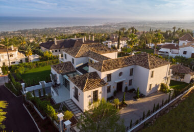 Luksusowa willa z panoramicznym widokiem na morze i góry w Sierra Blanca