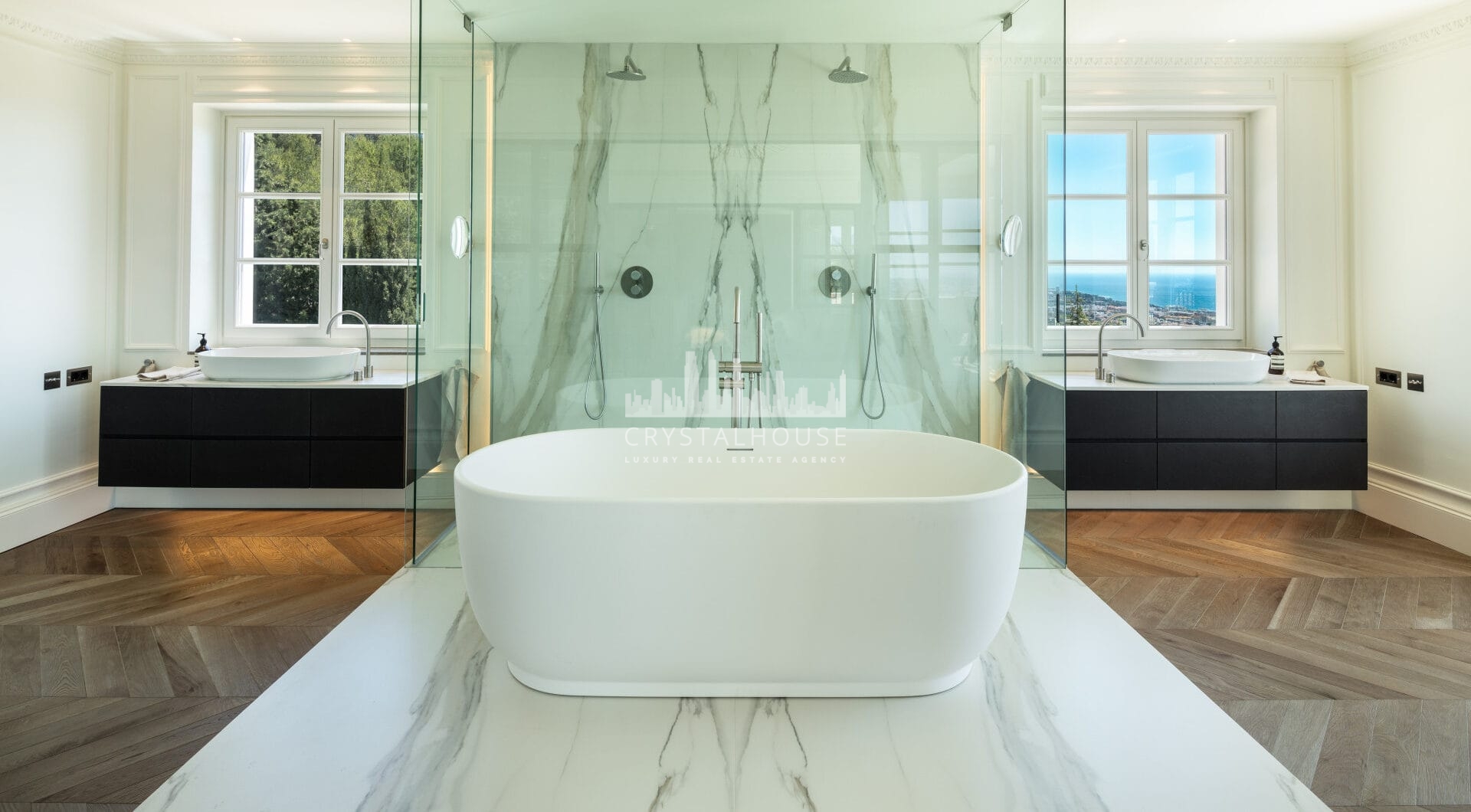 Luksusowa willa z panoramicznym widokiem na morze i góry w Sierra Blanca