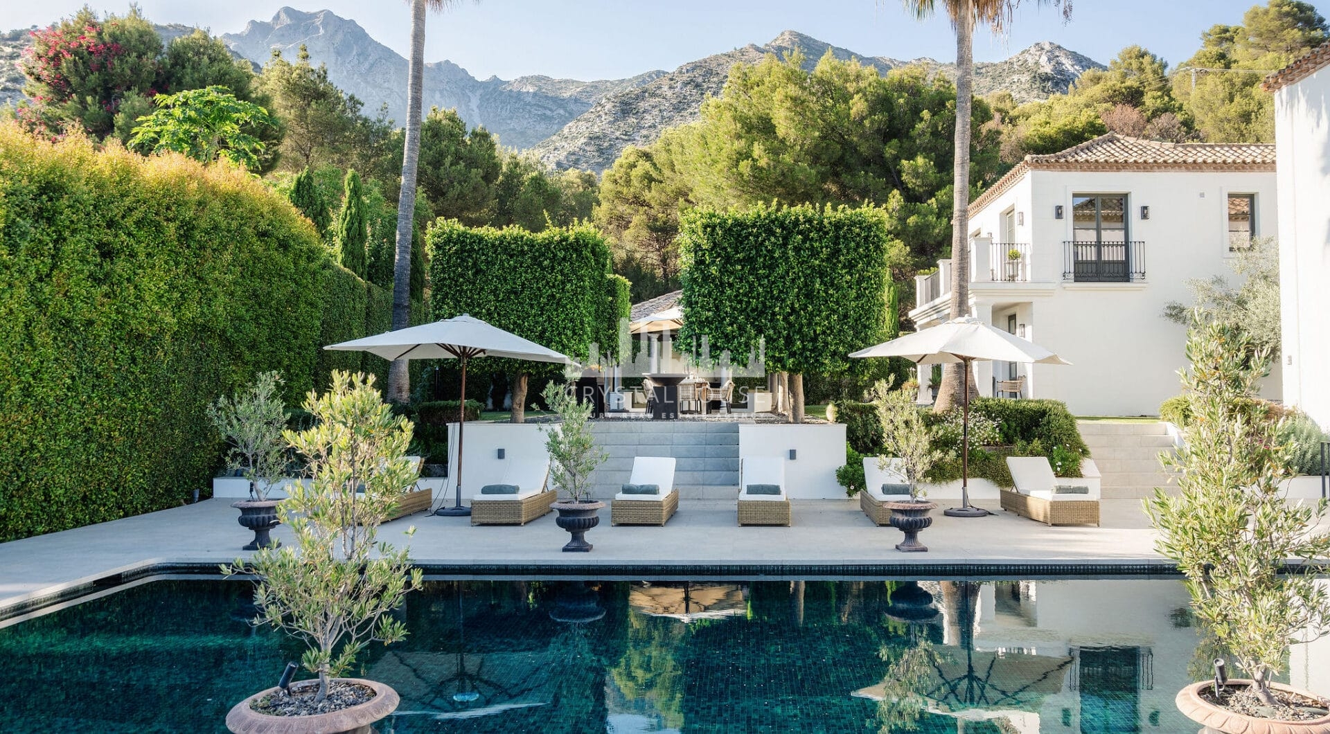 Luksusowa willa z panoramicznym widokiem na morze i góry w Sierra Blanca
