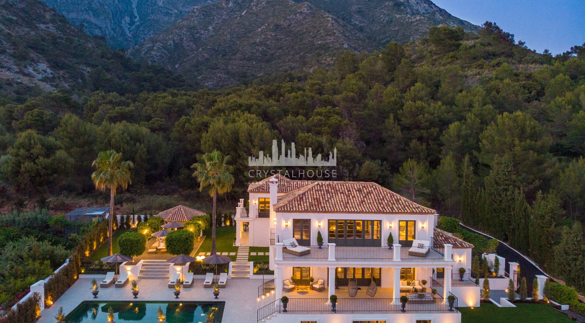 Luksusowa willa z panoramicznym widokiem na morze i góry w Sierra Blanca