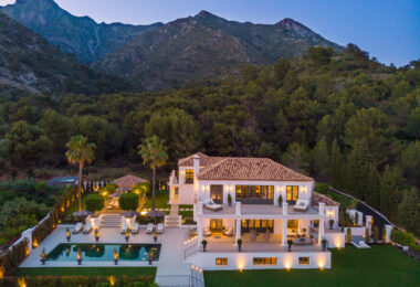 Luksusowa willa z panoramicznym widokiem na morze i góry w Sierra Blanca