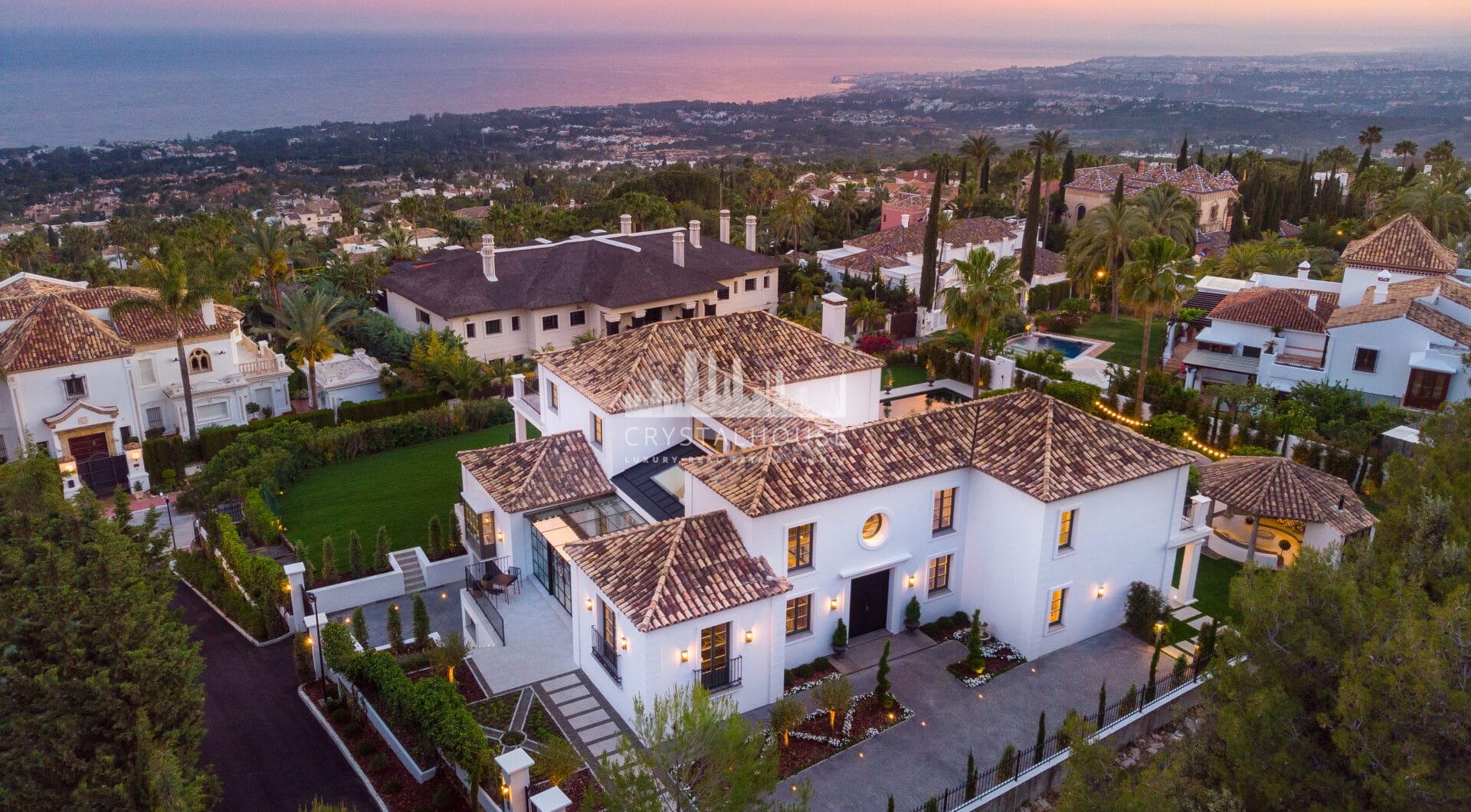 Luksusowa willa z panoramicznym widokiem na morze i góry w Sierra Blanca