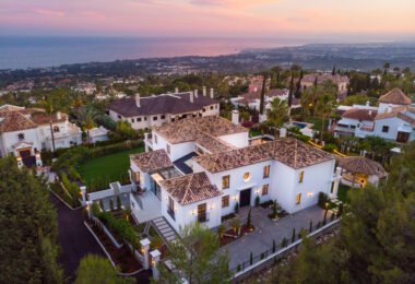 Luksusowa willa z panoramicznym widokiem na morze i góry w Sierra Blanca