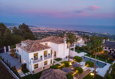 Luksusowa willa z panoramicznym widokiem na morze i góry w Sierra Blanca