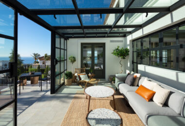 Luksusowa willa z panoramicznym widokiem na morze i góry w Sierra Blanca