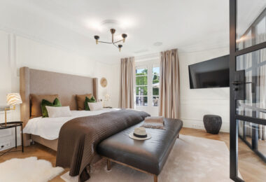 Prawdziwe arcydzieło w Sierra Blanca – 6-sypialniana willa z panoramicznym widokiem na morze, nordyckim designem i prywatną strefą wellness.