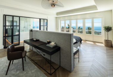 Prawdziwe arcydzieło w Sierra Blanca – 6-sypialniana willa z panoramicznym widokiem na morze, nordyckim designem i prywatną strefą wellness.