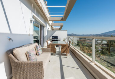 Nowoczesny penthouse z 3 sypialniami i panoramicznym widokiem w La Cala Golf, Mijas Costa