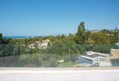 Nowoczesna, luksusowa willa z 7 sypialniami i panoramicznym widokiem na morze w Hacienda Las Chapas