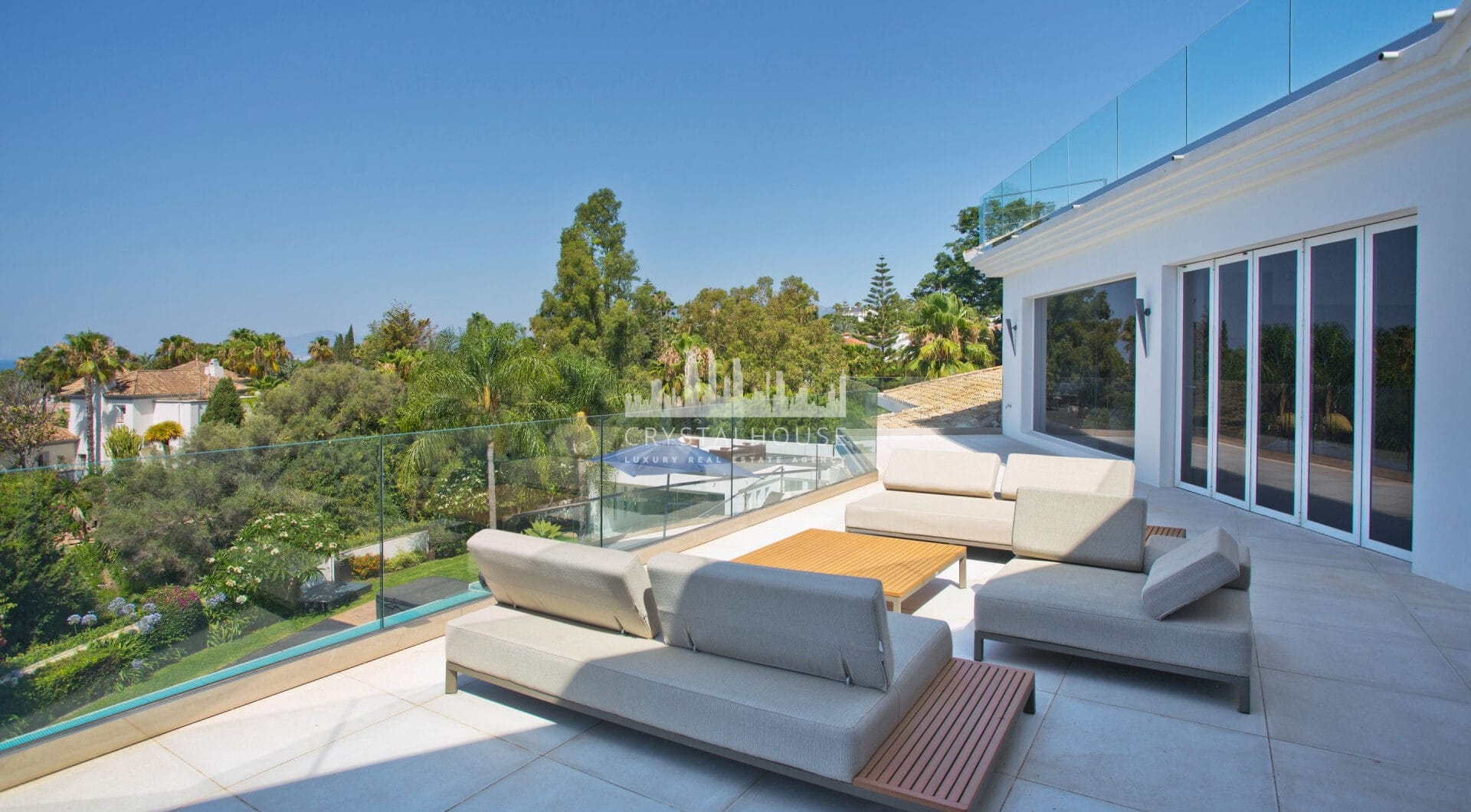 Nowoczesna, luksusowa willa z 7 sypialniami i panoramicznym widokiem na morze w Hacienda Las Chapas